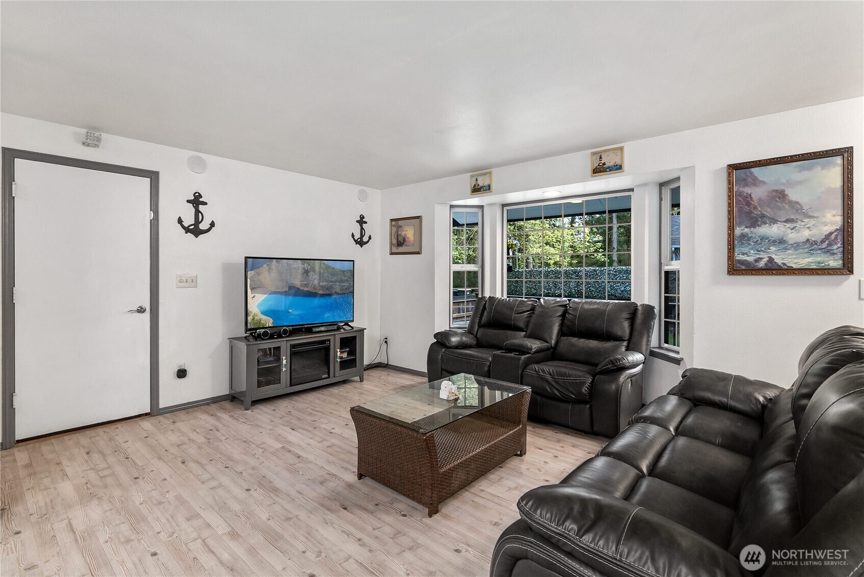 Property Photo: 17713 Vine Lane SE WA 98597