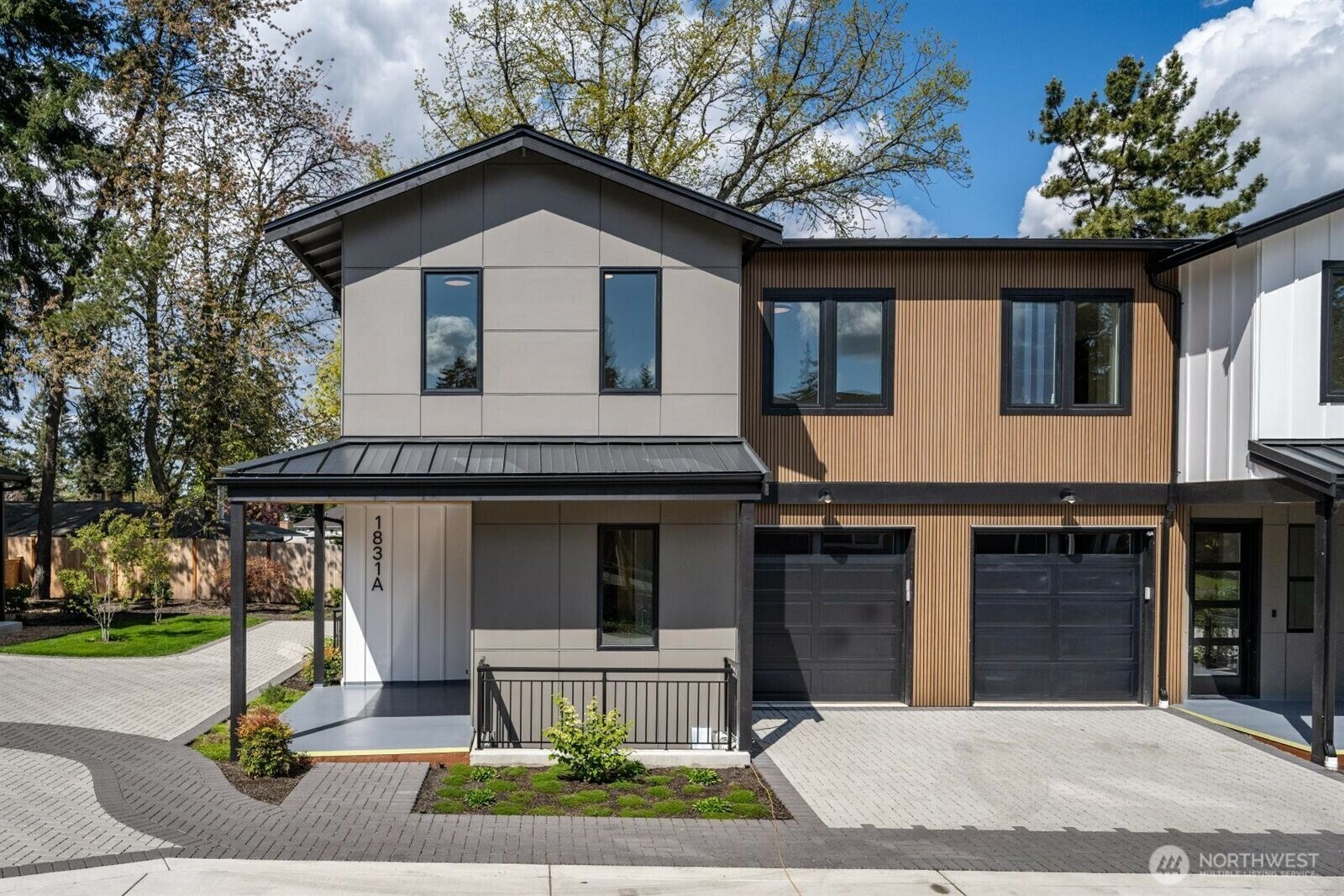 Property Photo: 1831 4th Street A WA 98033