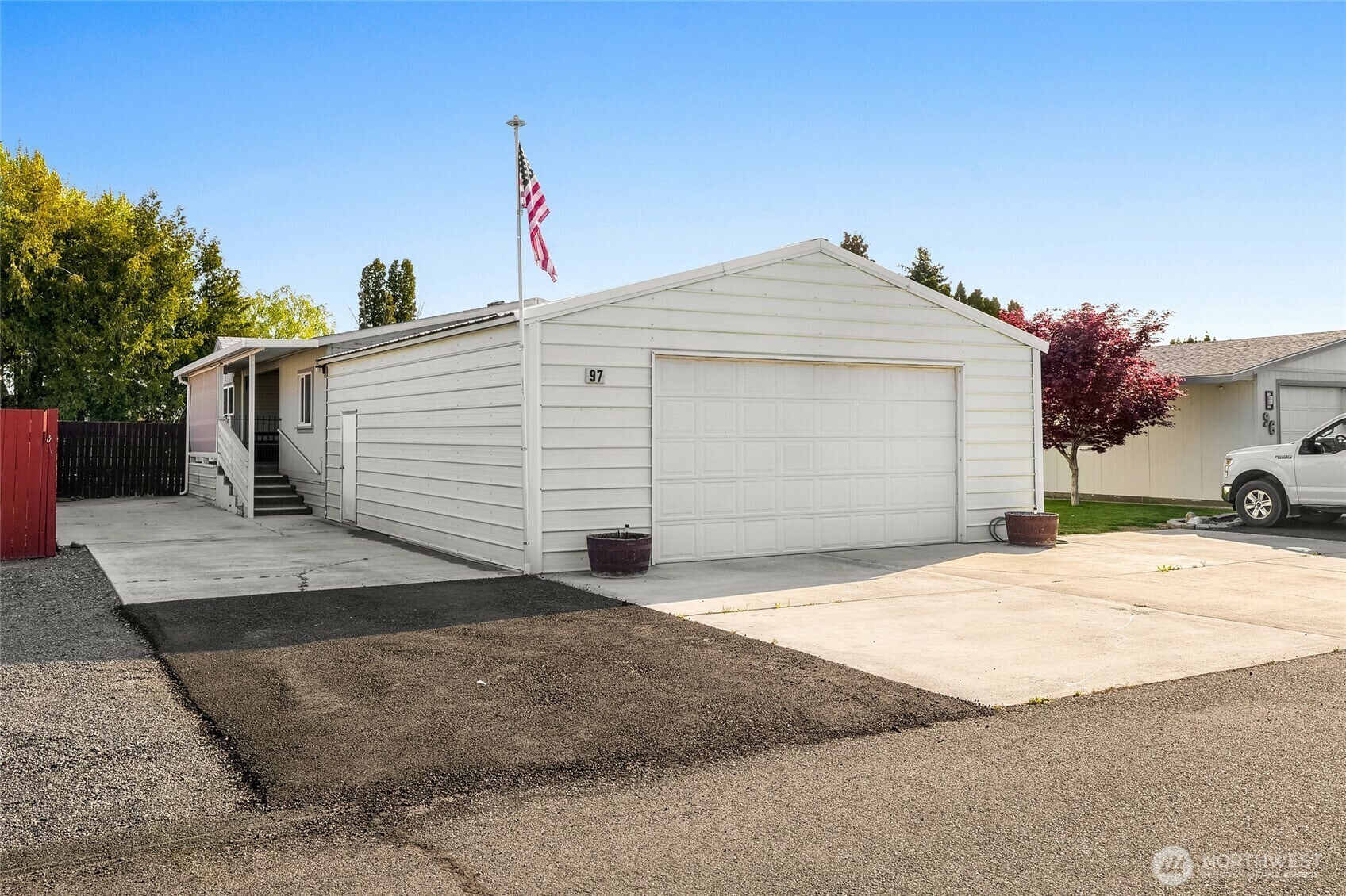 Property Photo: 3010 W Peninsula Drive 97 WA 98837