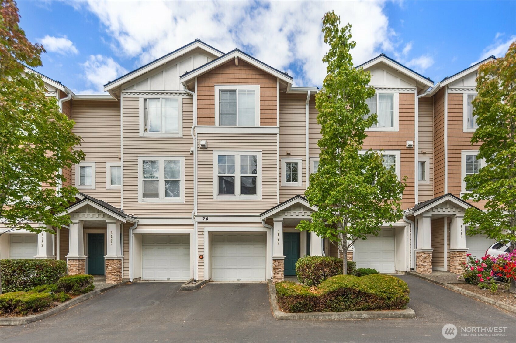 Property Photo: 6232 S 233rd Street WA 98032