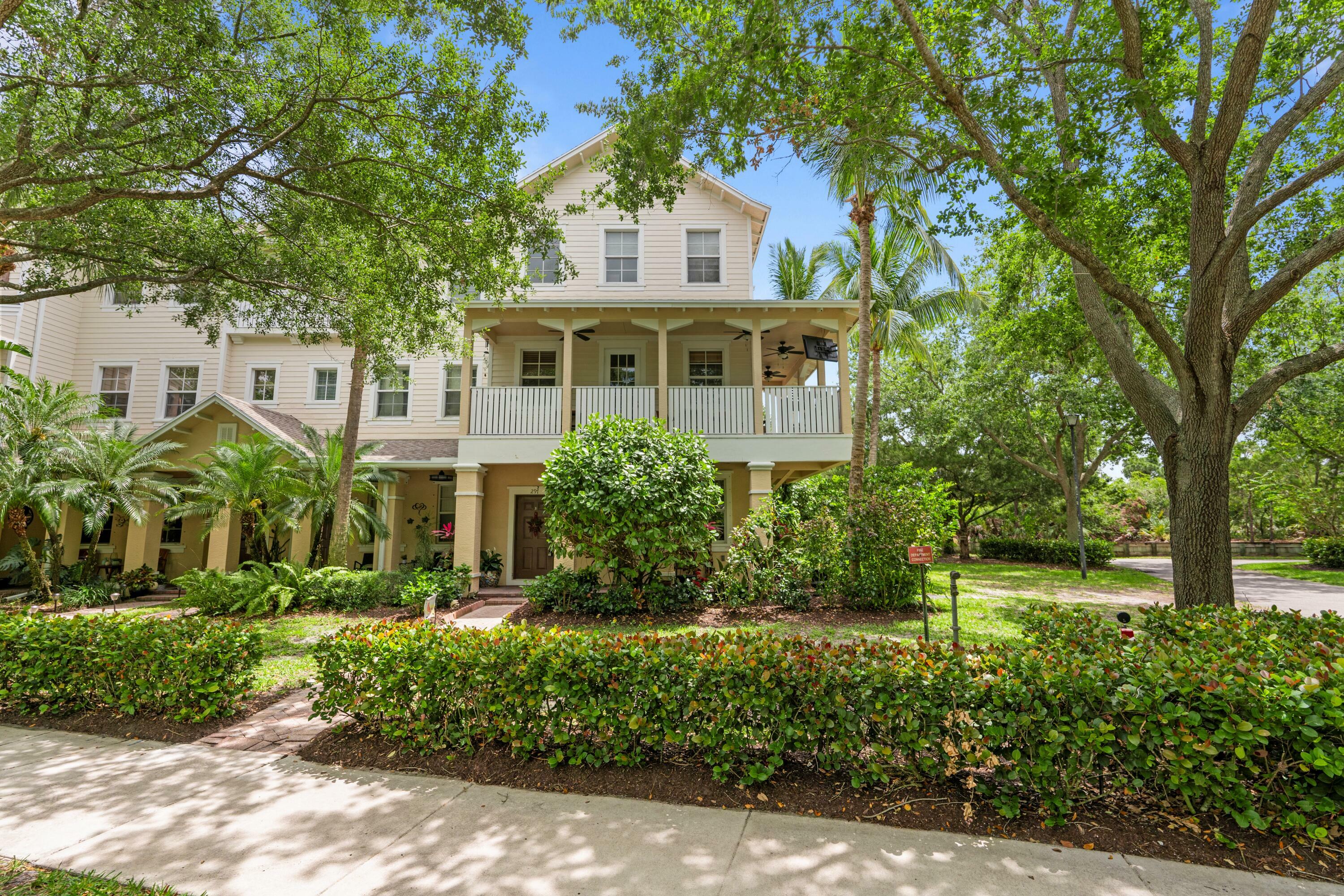 Property Photo: 297 E Bay Cedar Circle FL 33458