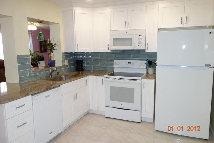 Property Photo: 2392 SW 10th Avenue FL 33426