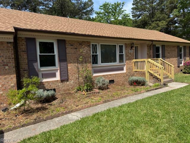 Property Photo: 4240 Thistle Dr VA 23703
