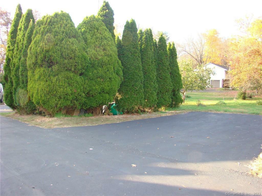 Property Photo: 453 Strickland Street CT 06033