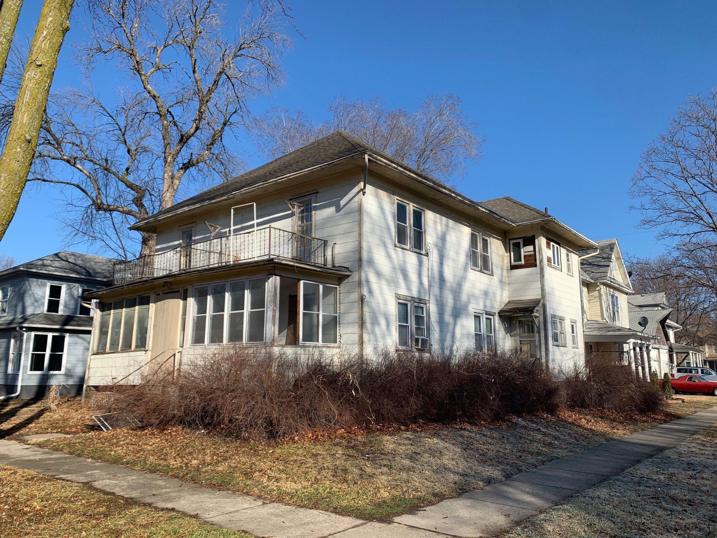 Property Photo: 311 E Joy Street IA 51566