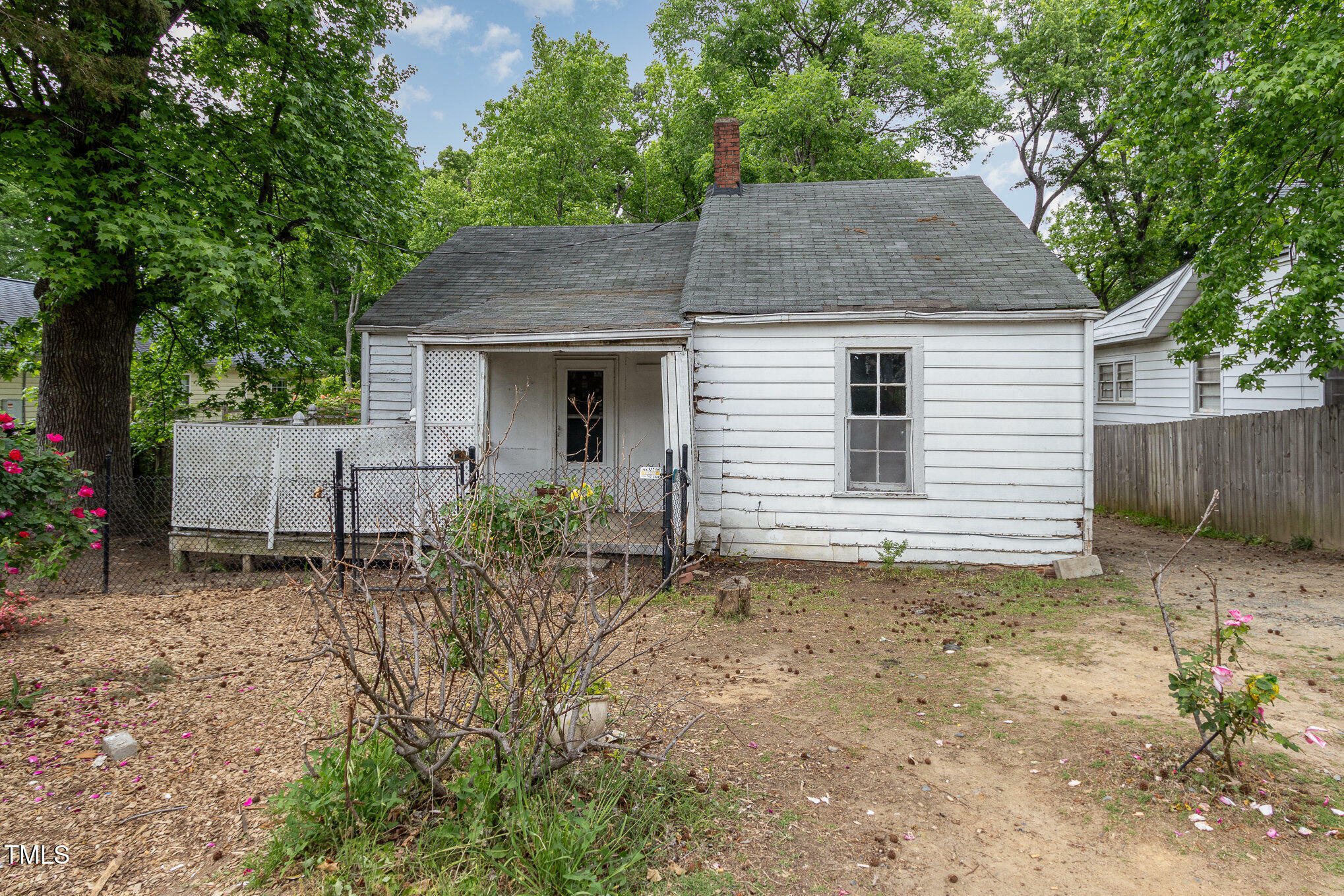 Property Photo: 511 E Maynard Avenue NC 27704