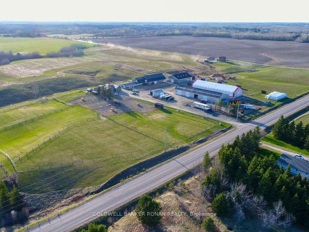 Photo de la propriété: 328535 Highway 560 N/A ON P0J 1B0