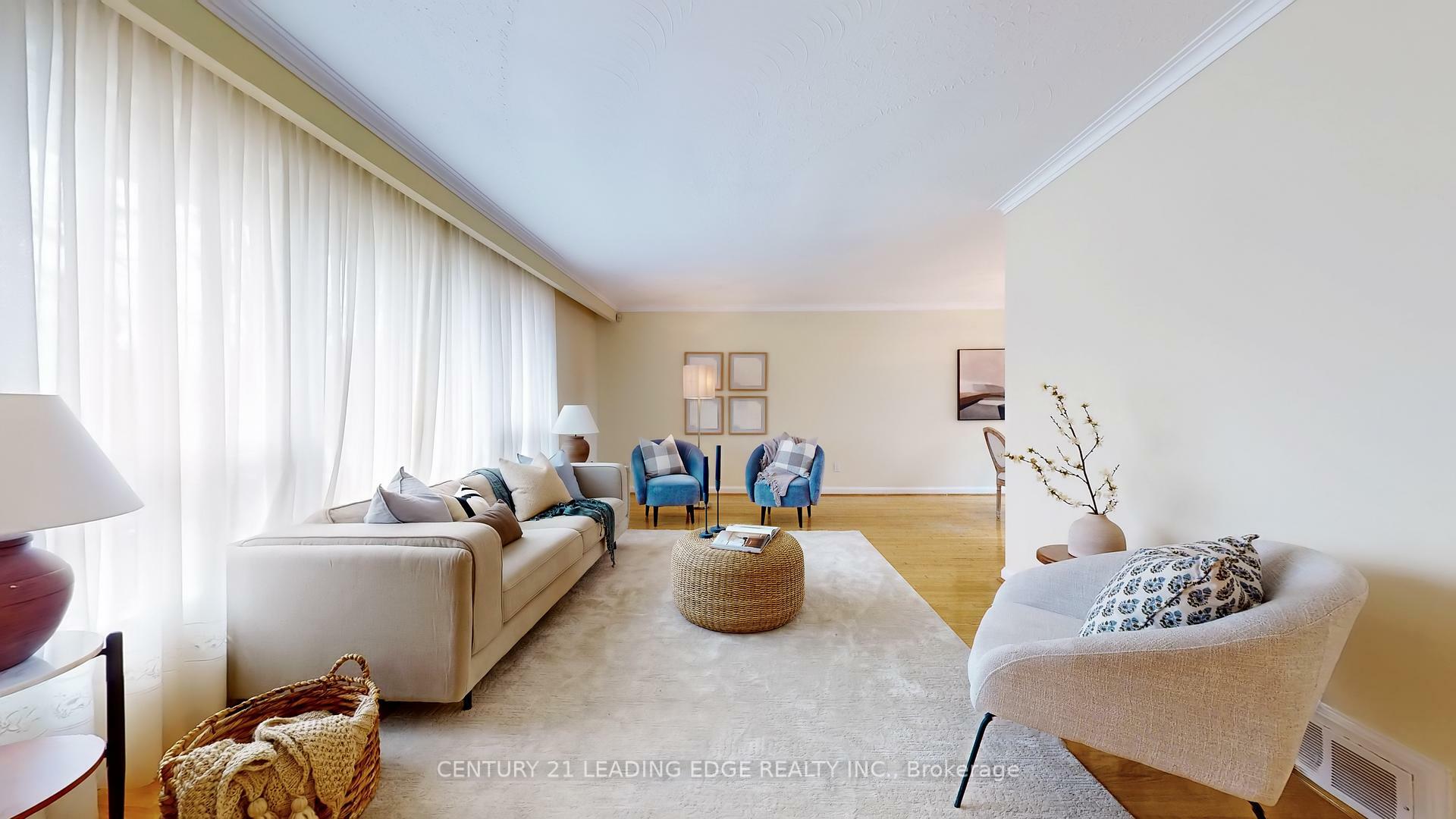 Property Photo: 86 Ruscica Drive ON M4A 1R4