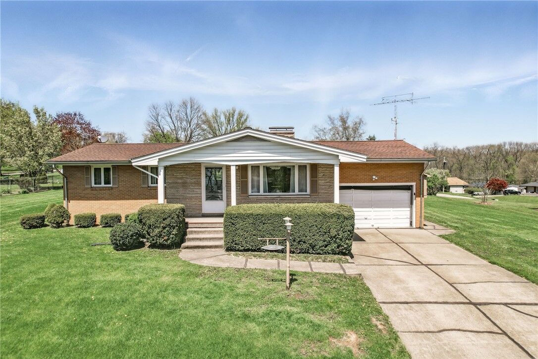 Property Photo:  1734 S Judy Lynn Dr  PA 16121 