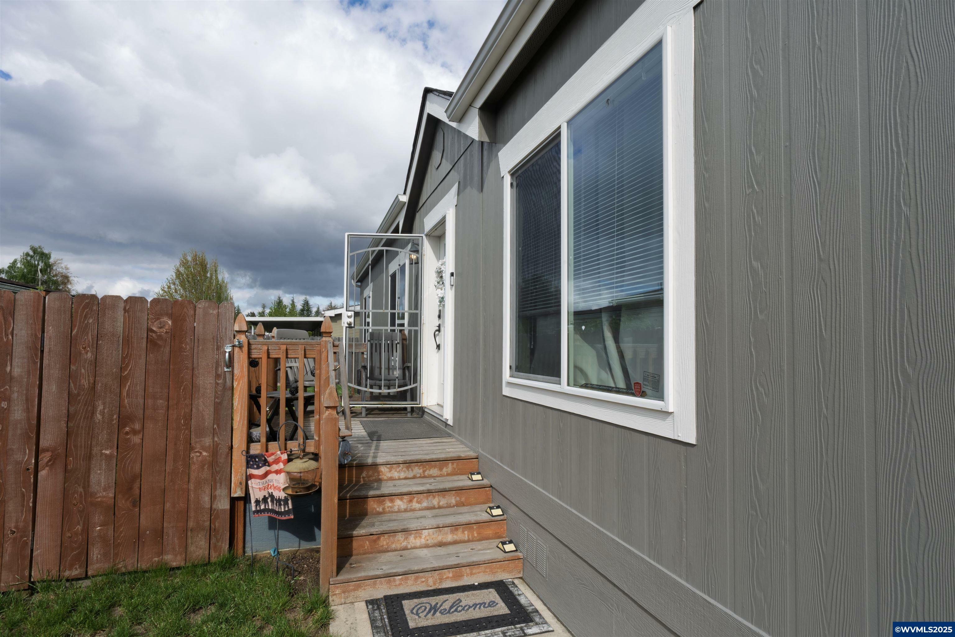 Property Photo: 5263 Gold Dust St NE 216 OR 97305