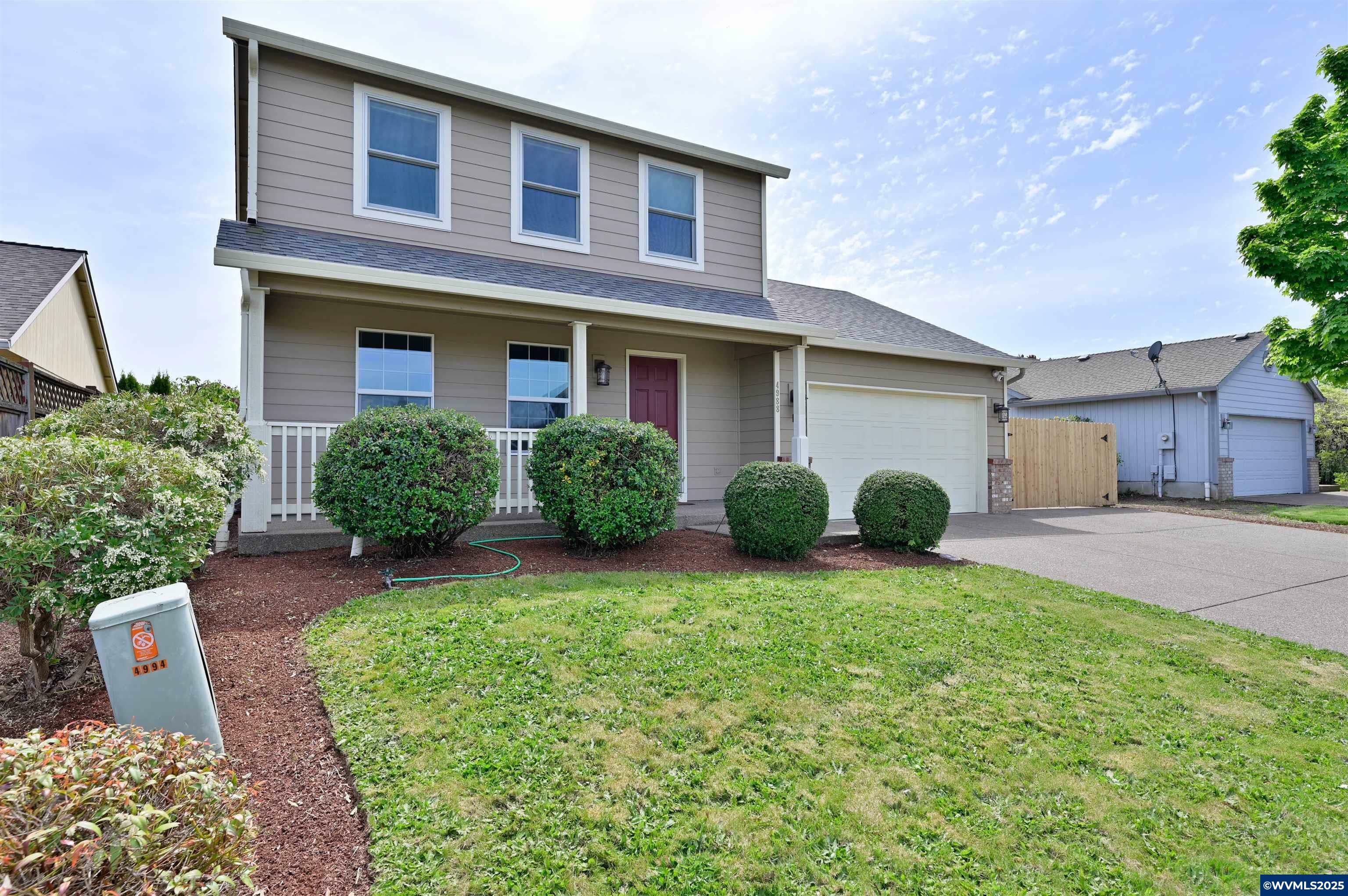 Property Photo: 4988 Dolphin Av NE OR 97305