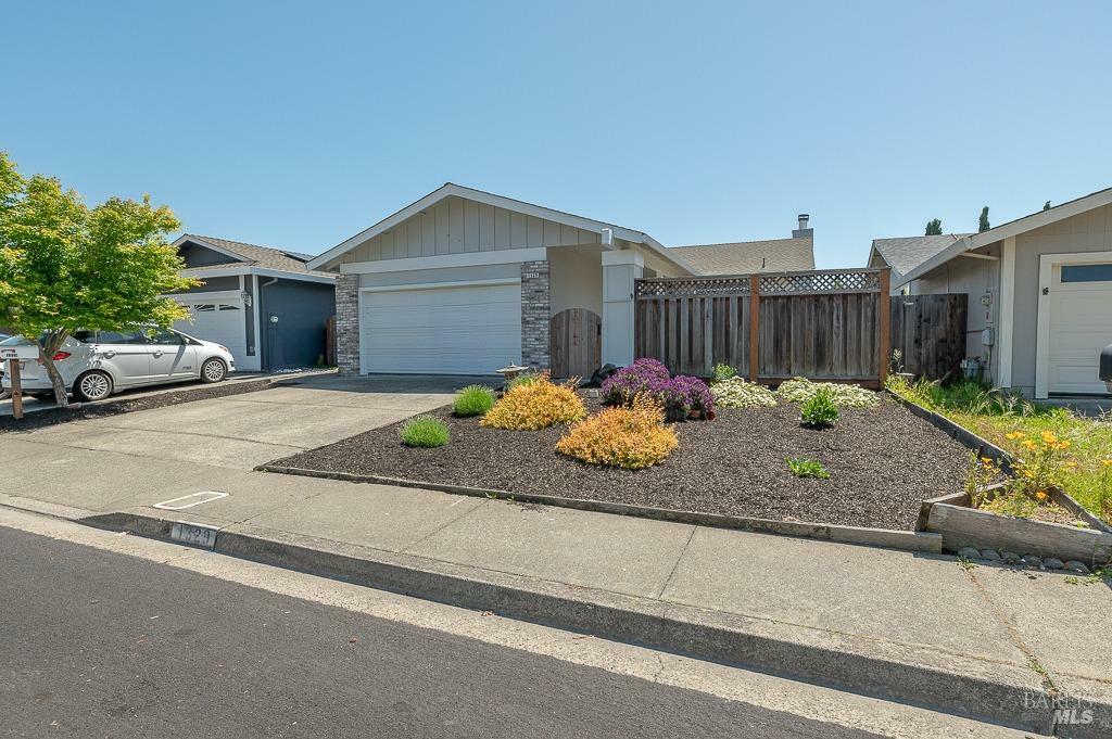 Property Photo: 1329 Garmont Court CA 94928