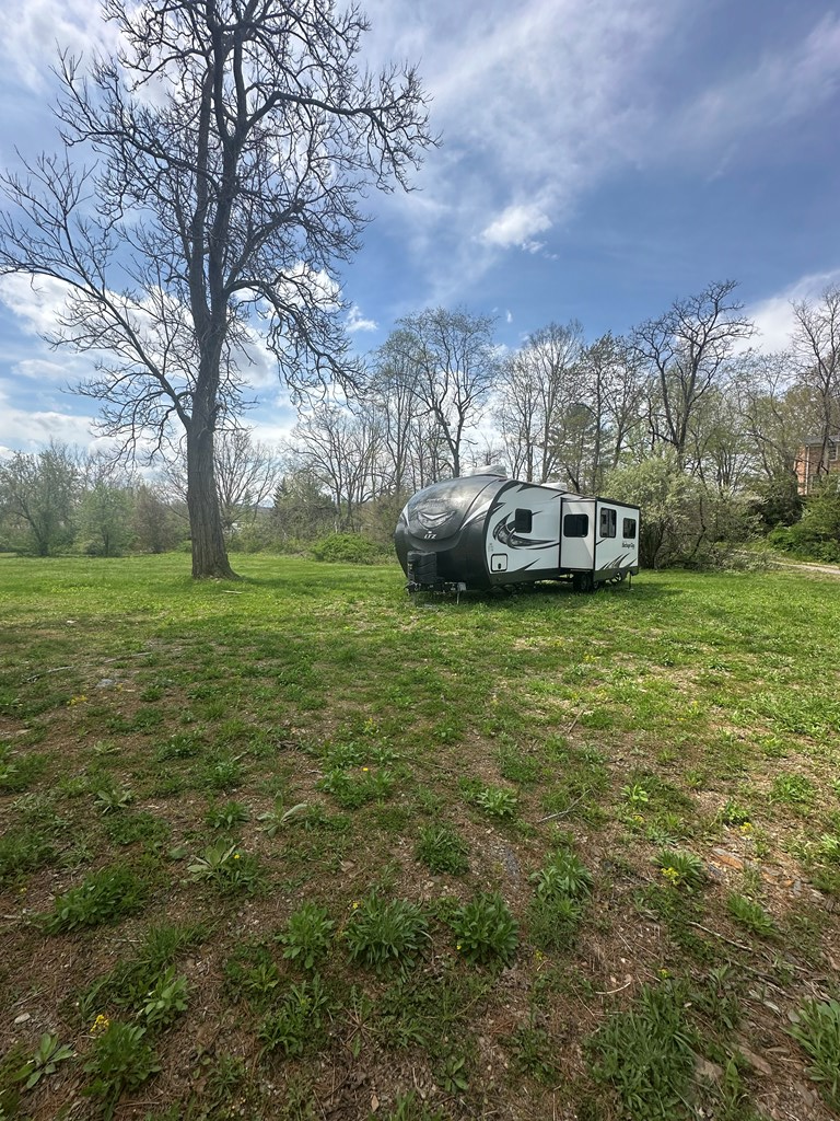 Property Photo: 445 Knapp Hollow Road WV 24986