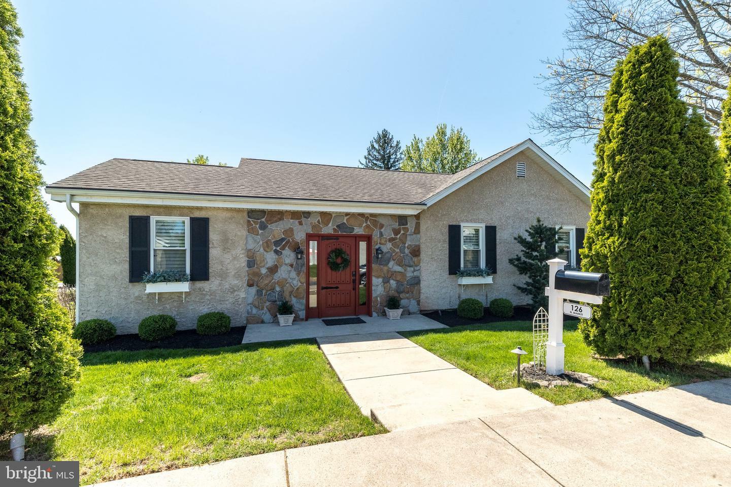 Property Photo: 126 N Market Street PA 19440