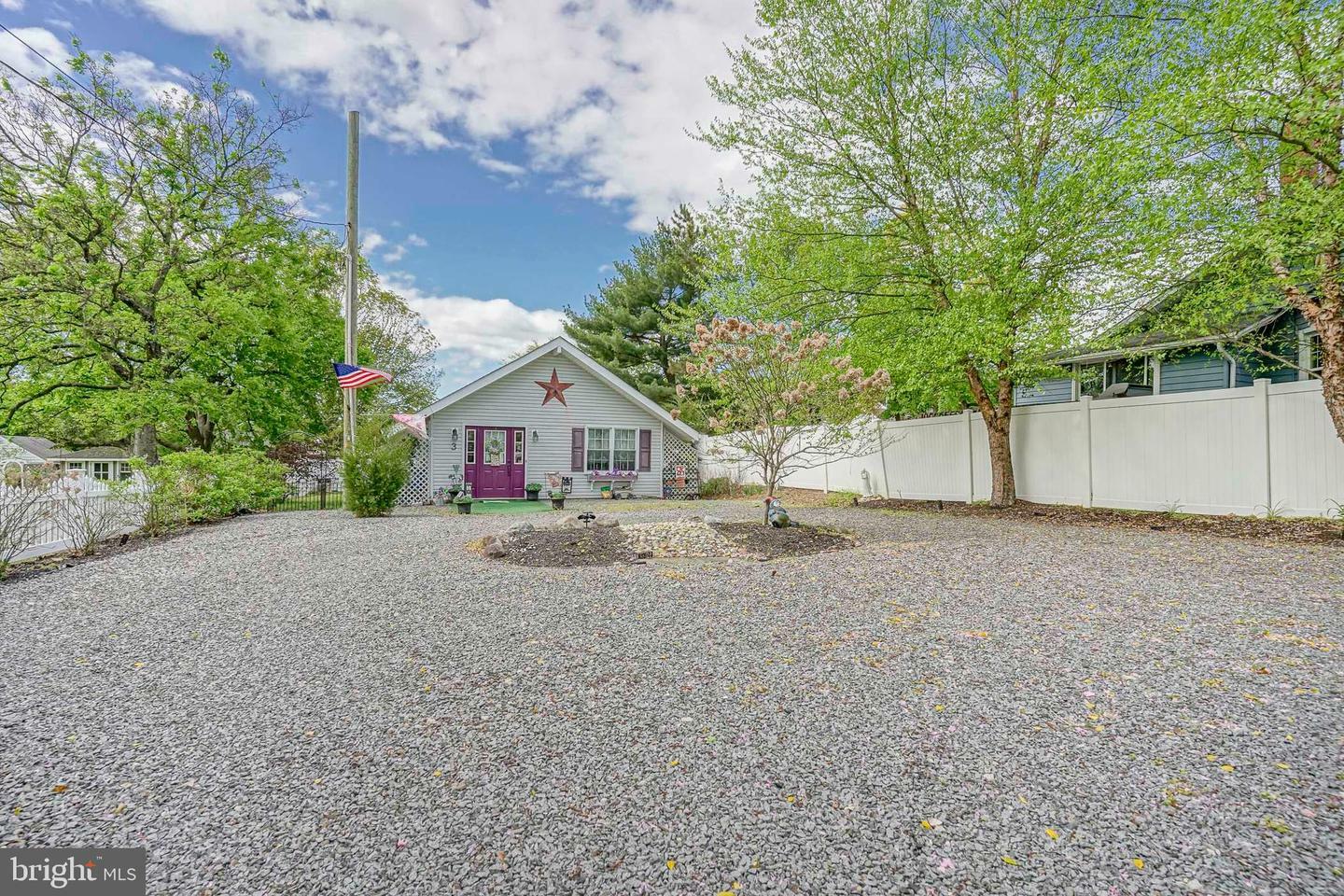 Property Photo: 3 W Sixth Avenue NJ 08051