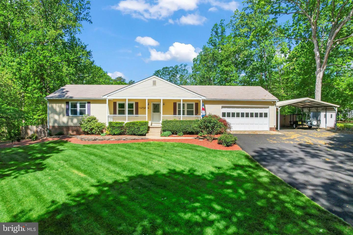 Property Photo: 13430 Carriage Hill Drive VA 20112