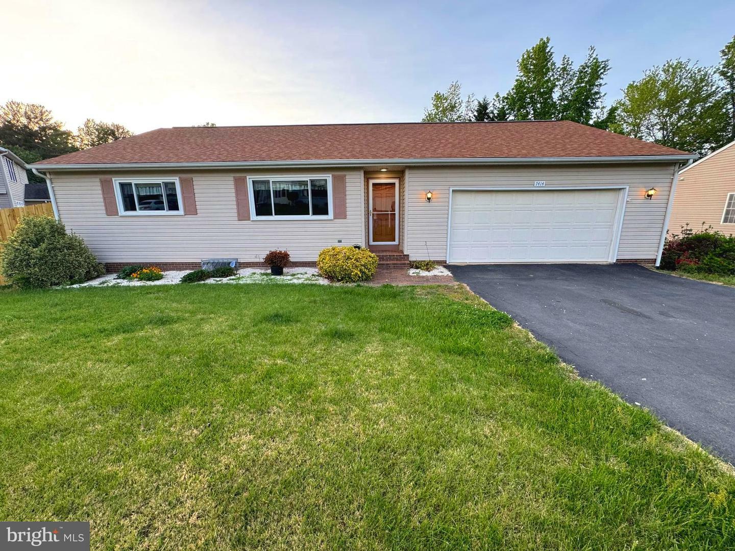 Property Photo: 7414 Harvest Lane VA 22407