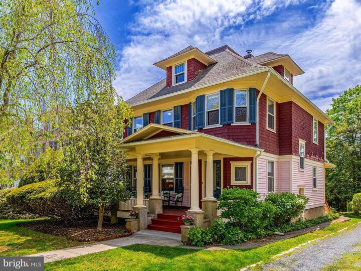 6 W Franklin Avenue  Pennington NJ 08534 photo