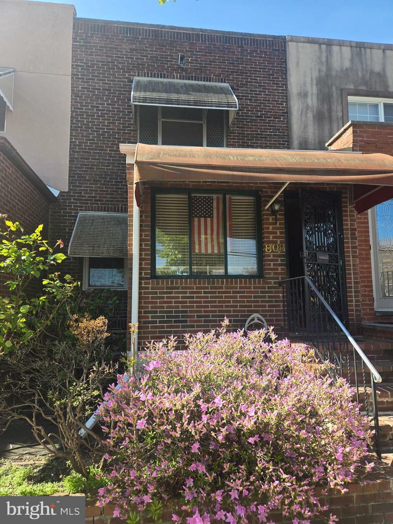 808 Johnston Street  Philadelphia PA 19148 photo