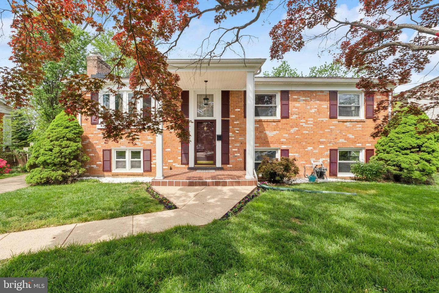 Property Photo: 7904 Clifton Street VA 20109