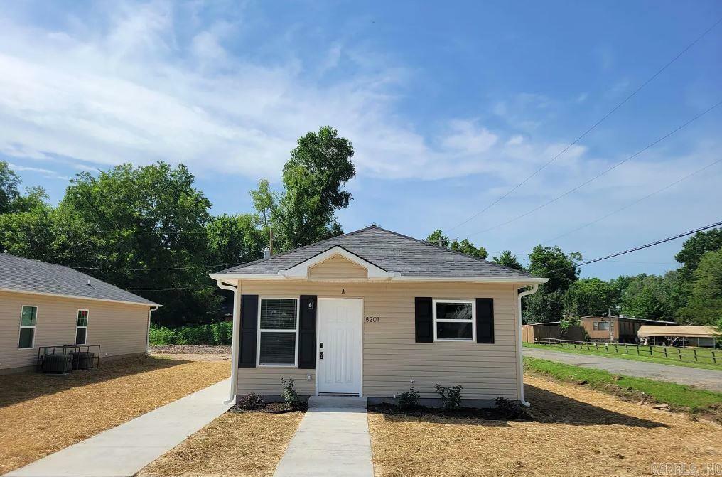 Property Photo: 8205 1st Street AR 72117