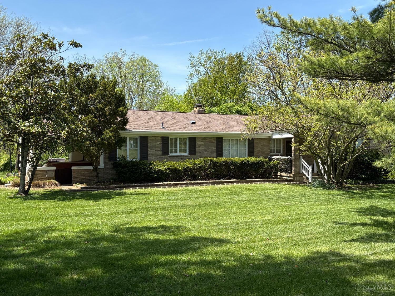 Property Photo: 10699 Hamilton Avenue OH 45231
