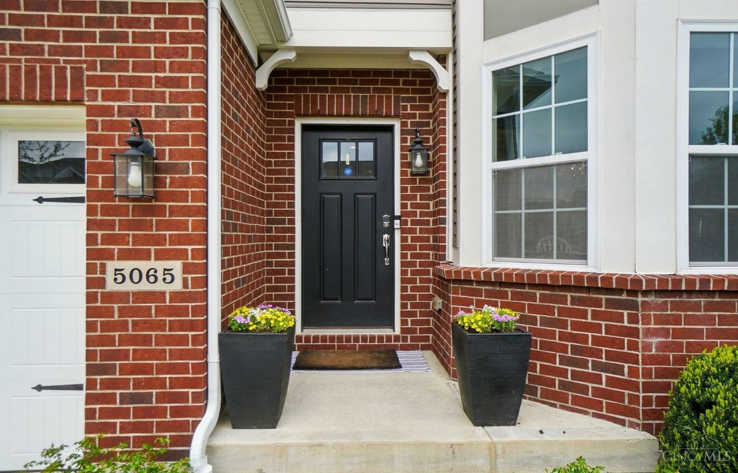Property Photo: 5065 Greenshire Drive OH 45002