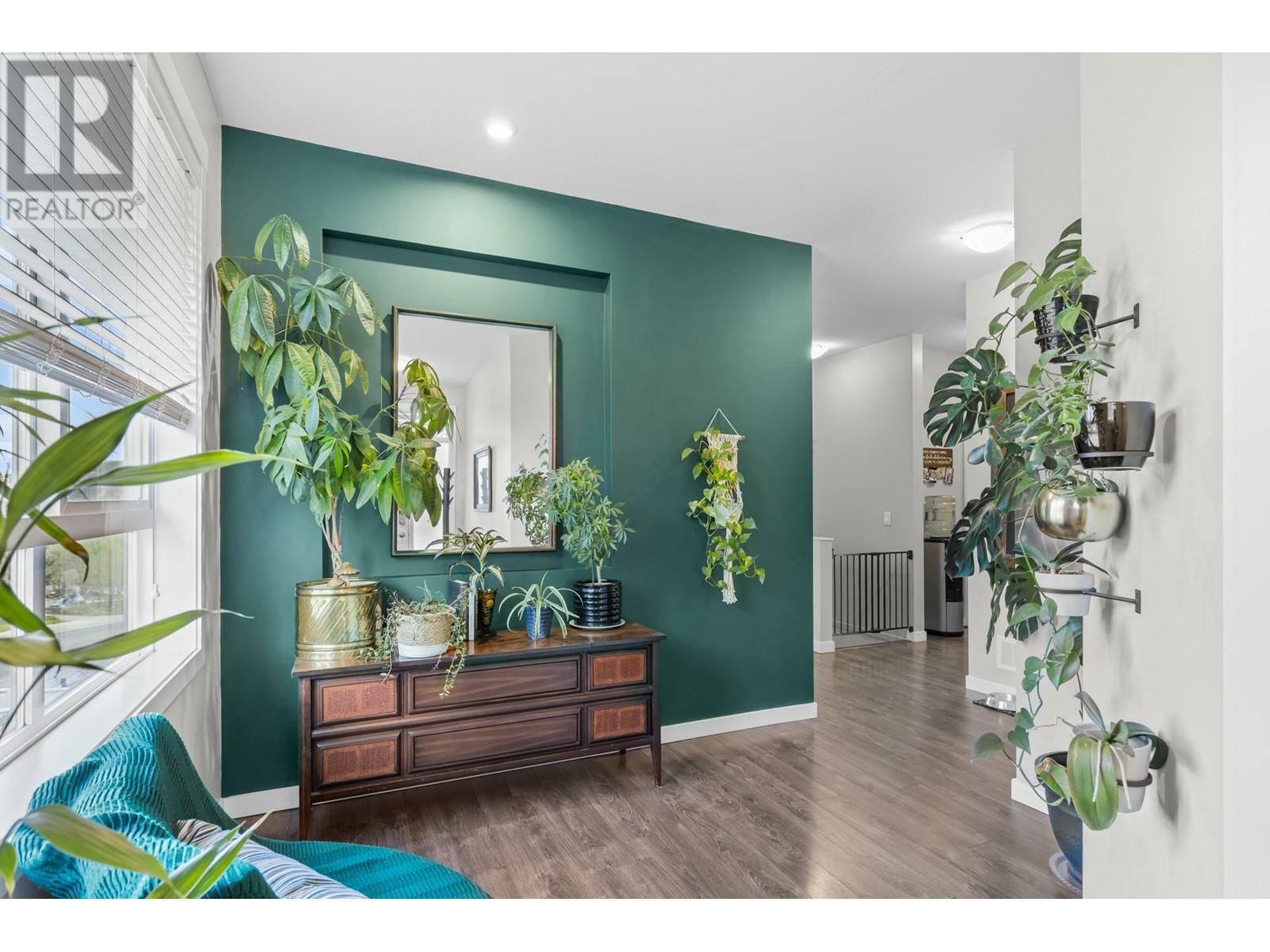 Property Photo: 625 Boynton Place 40 BC V1Y 0B5