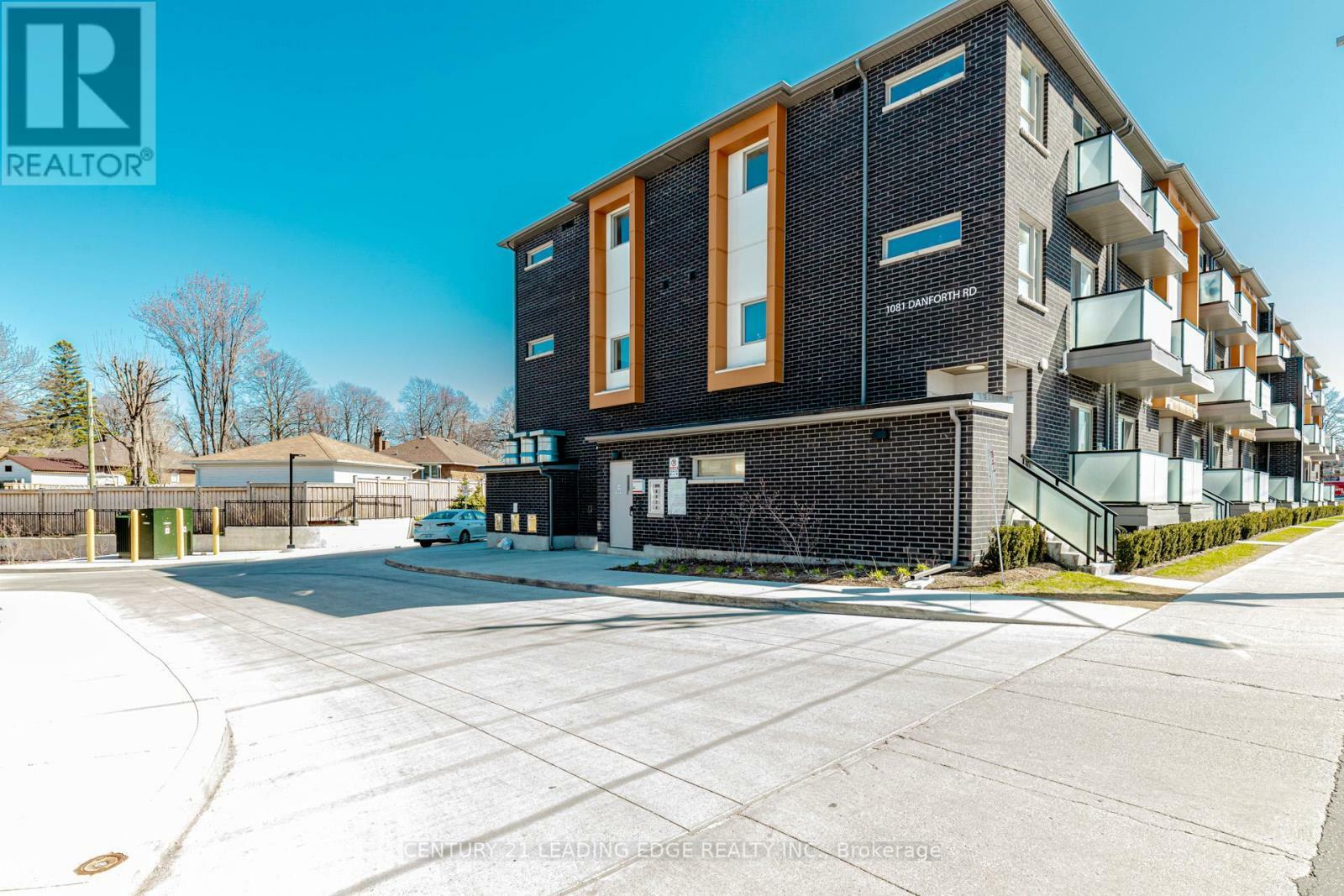 Property Photo: 1081 Danforth Road 140 ON M1J 2C7