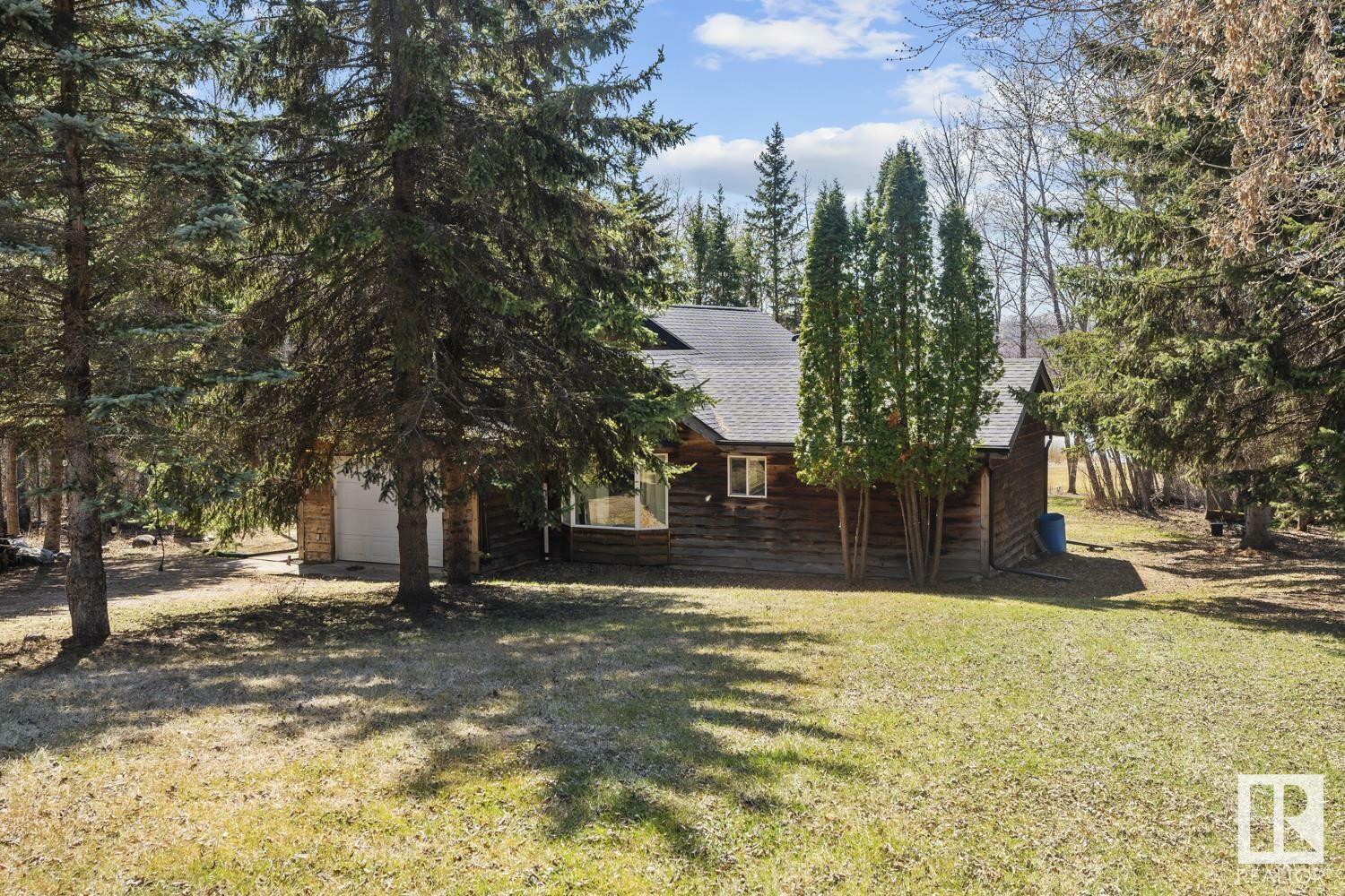 60118 Scndry 867 205  Rural St. Paul County AB T0A 0C0 photo