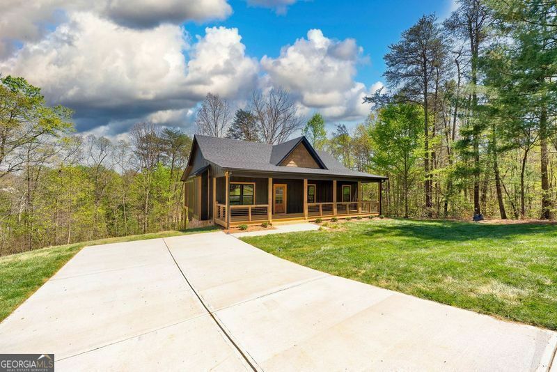 Property Photo:  167 Meadow View Ct  GA 30536 