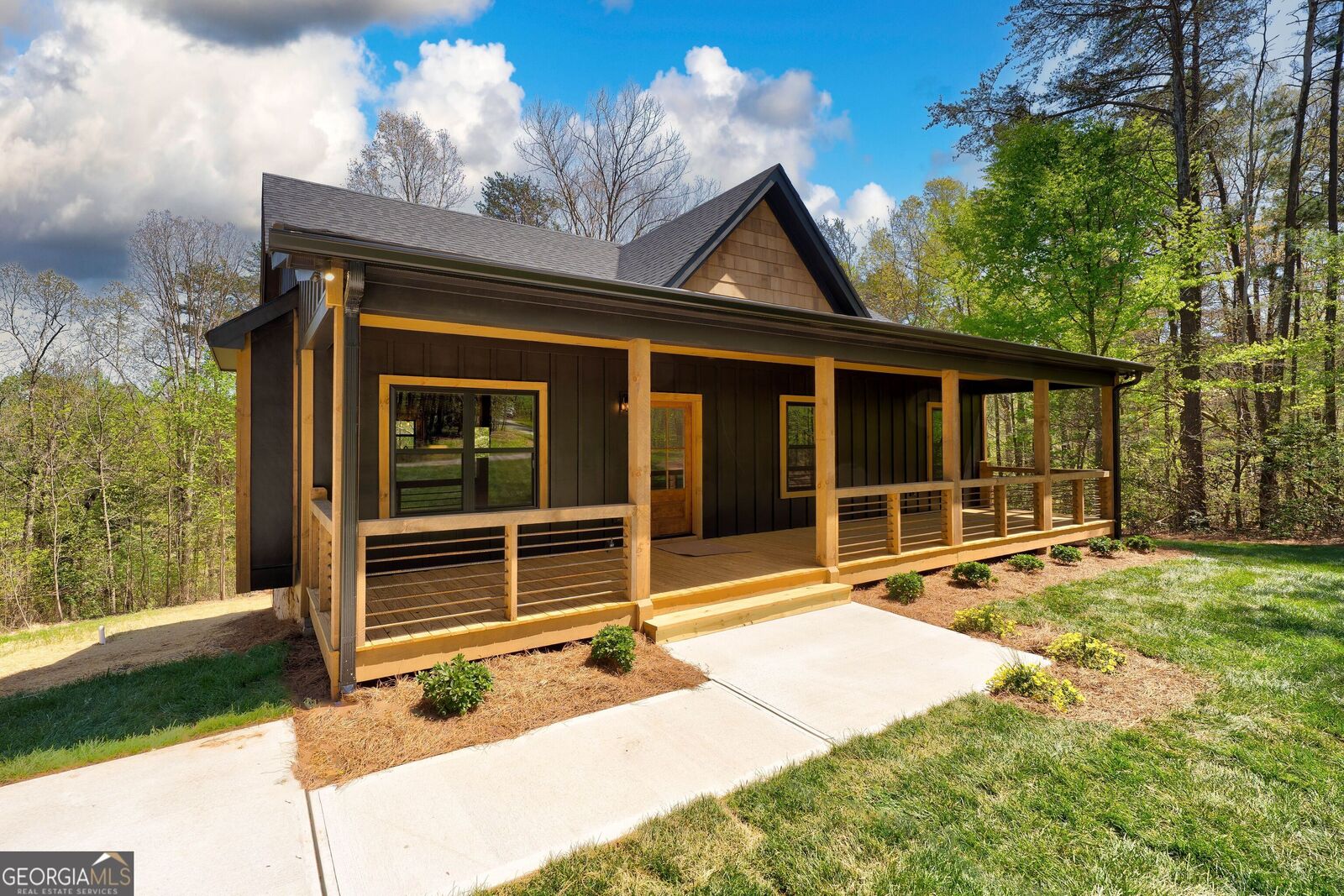 Property Photo: 167 Meadow View Court GA 30536