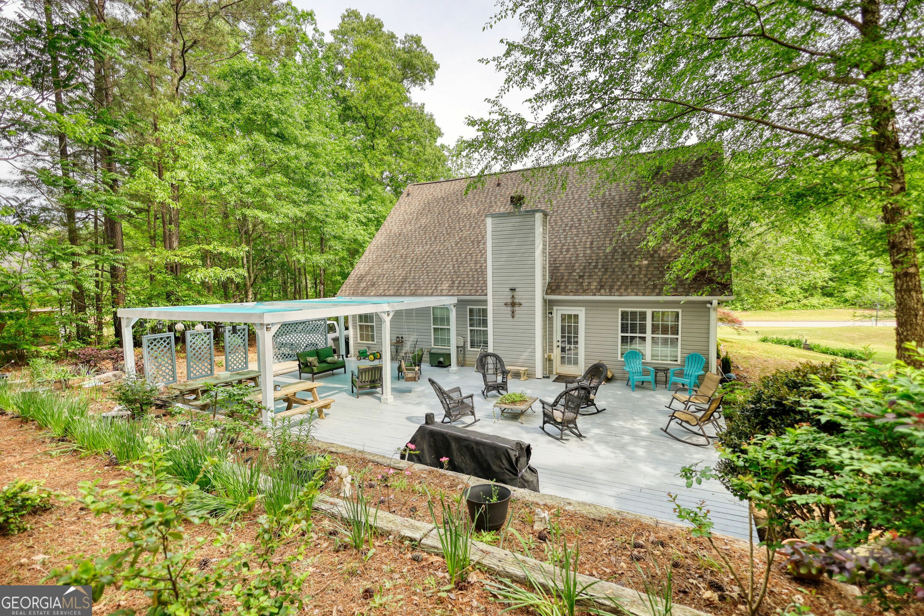 Property Photo:  95 Loudoun Drive  GA 30014 