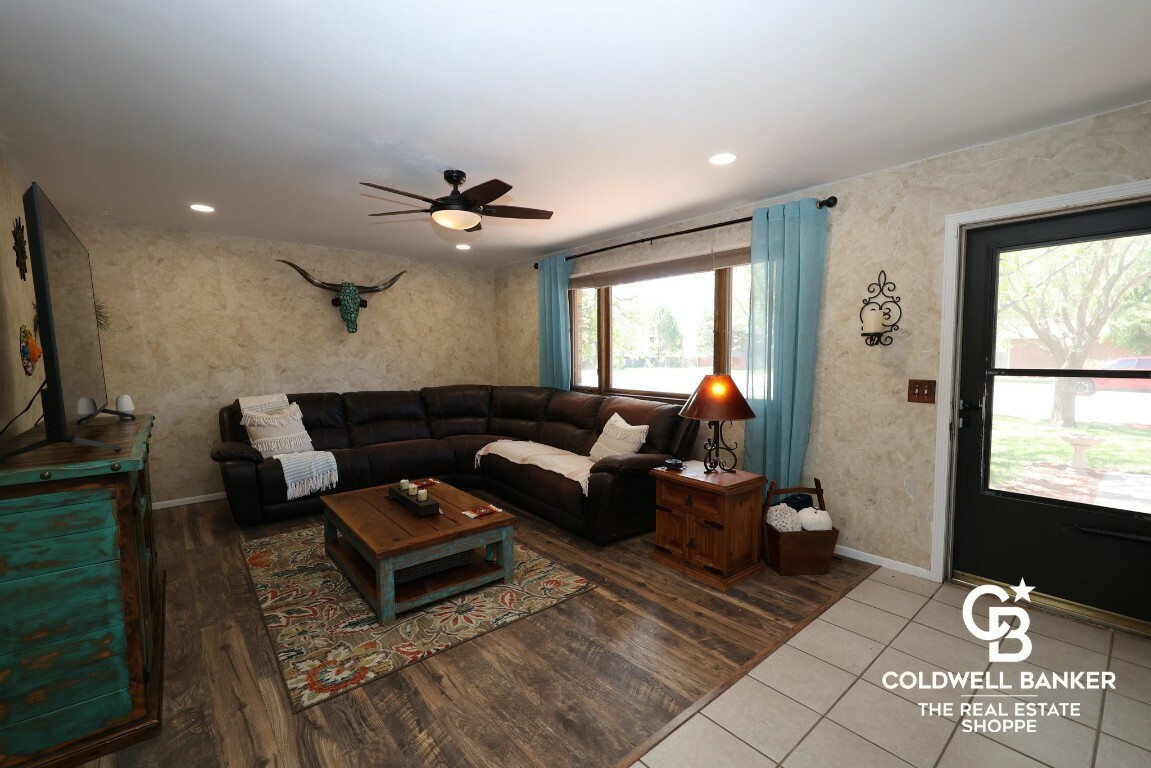 Property Photo: 2006 N Apache Drive KS 67846