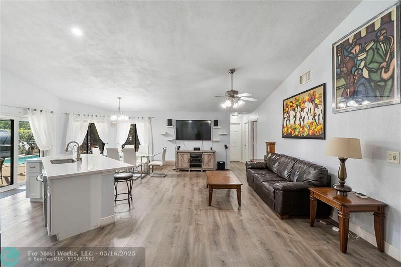 Property Photo: 5197 NW 58th Ter FL 33067