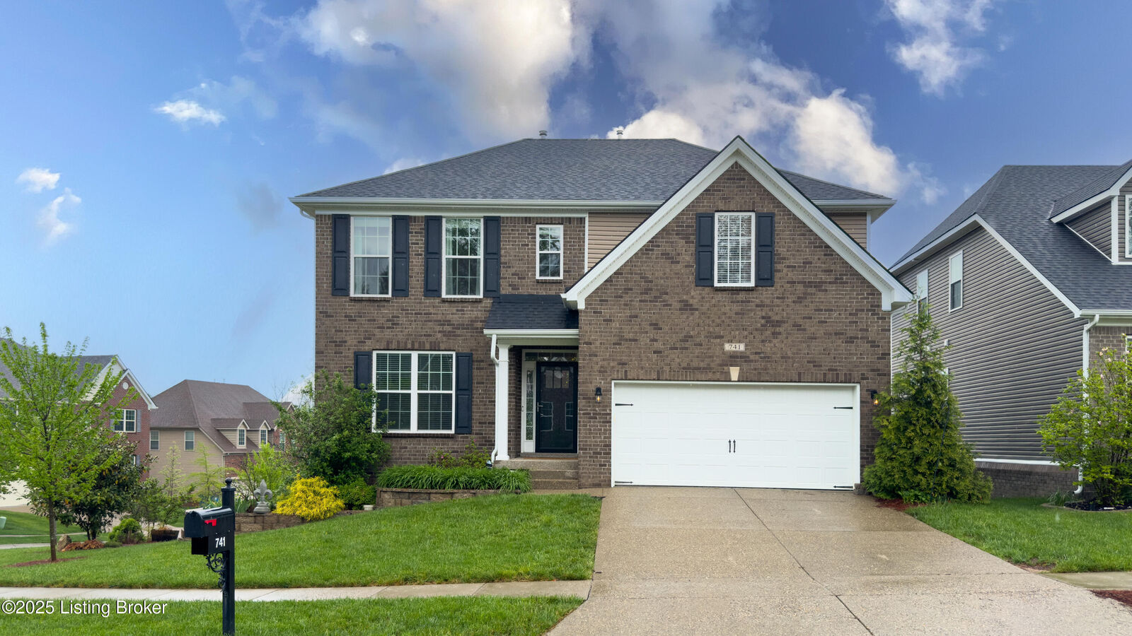 Property Photo:  741 Dehart Ln  KY 40243 