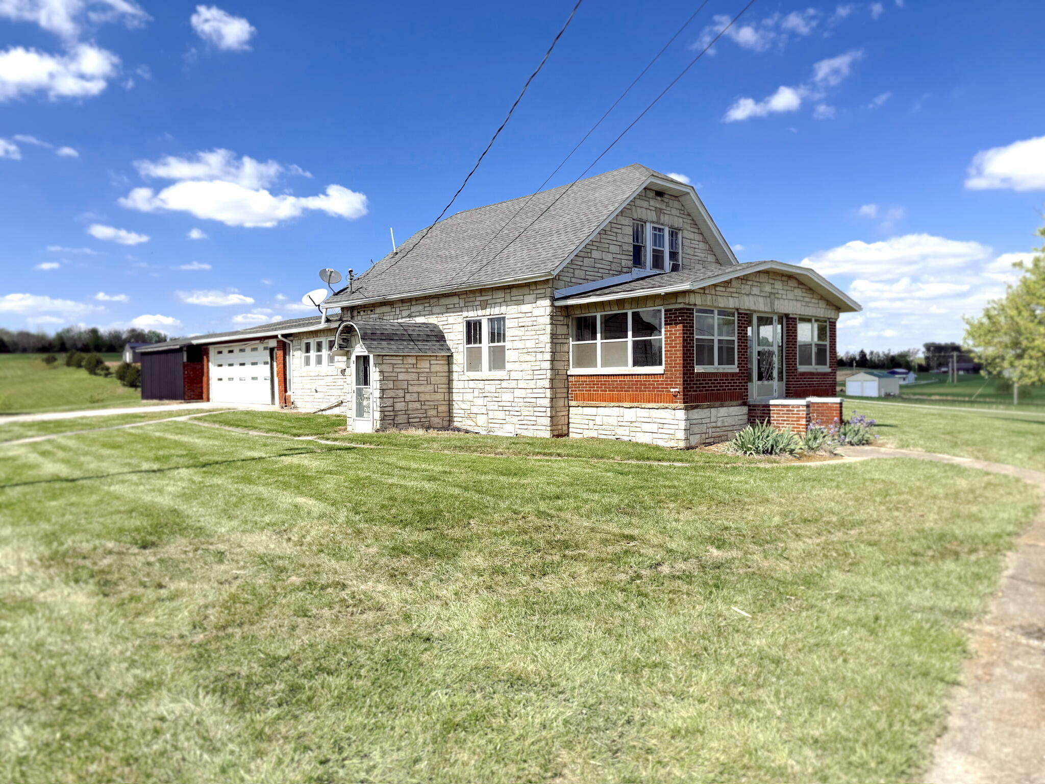 Property Photo: 8235 Ky-761 KY 42544