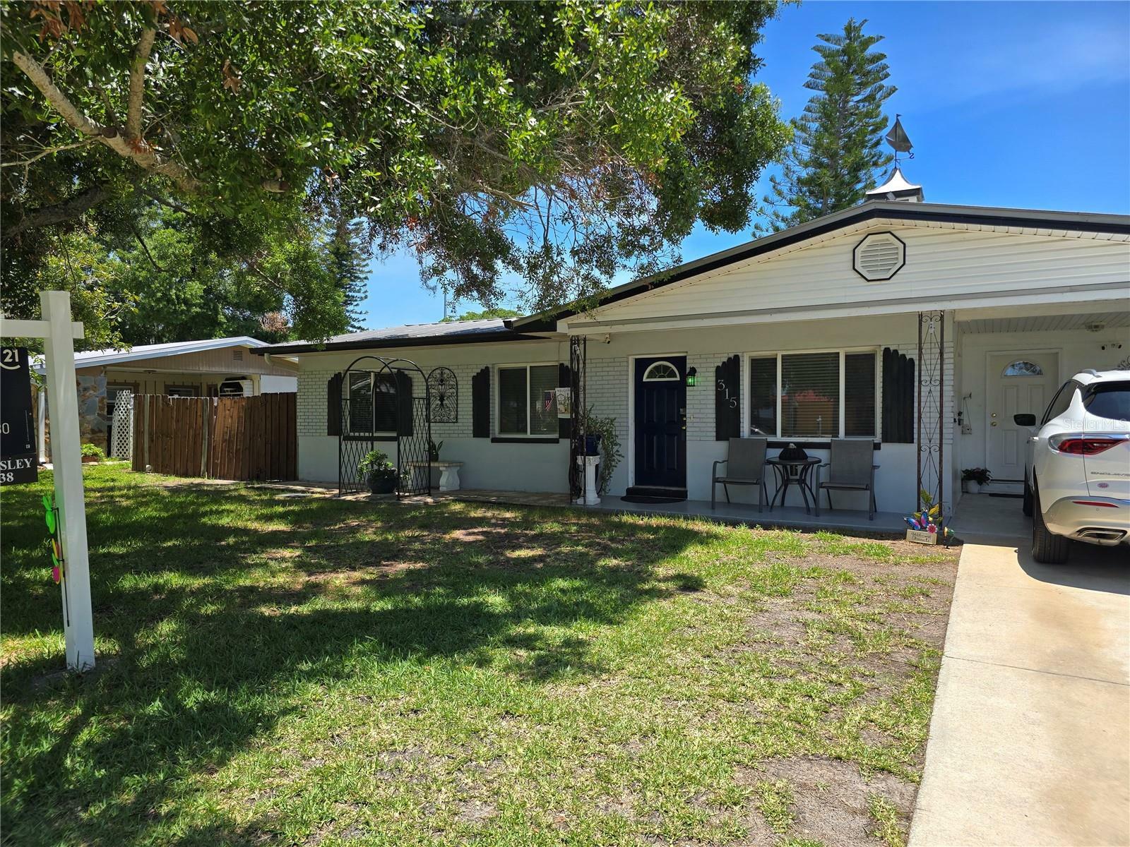 Property Photo: 315 Shore Drive E FL 34677