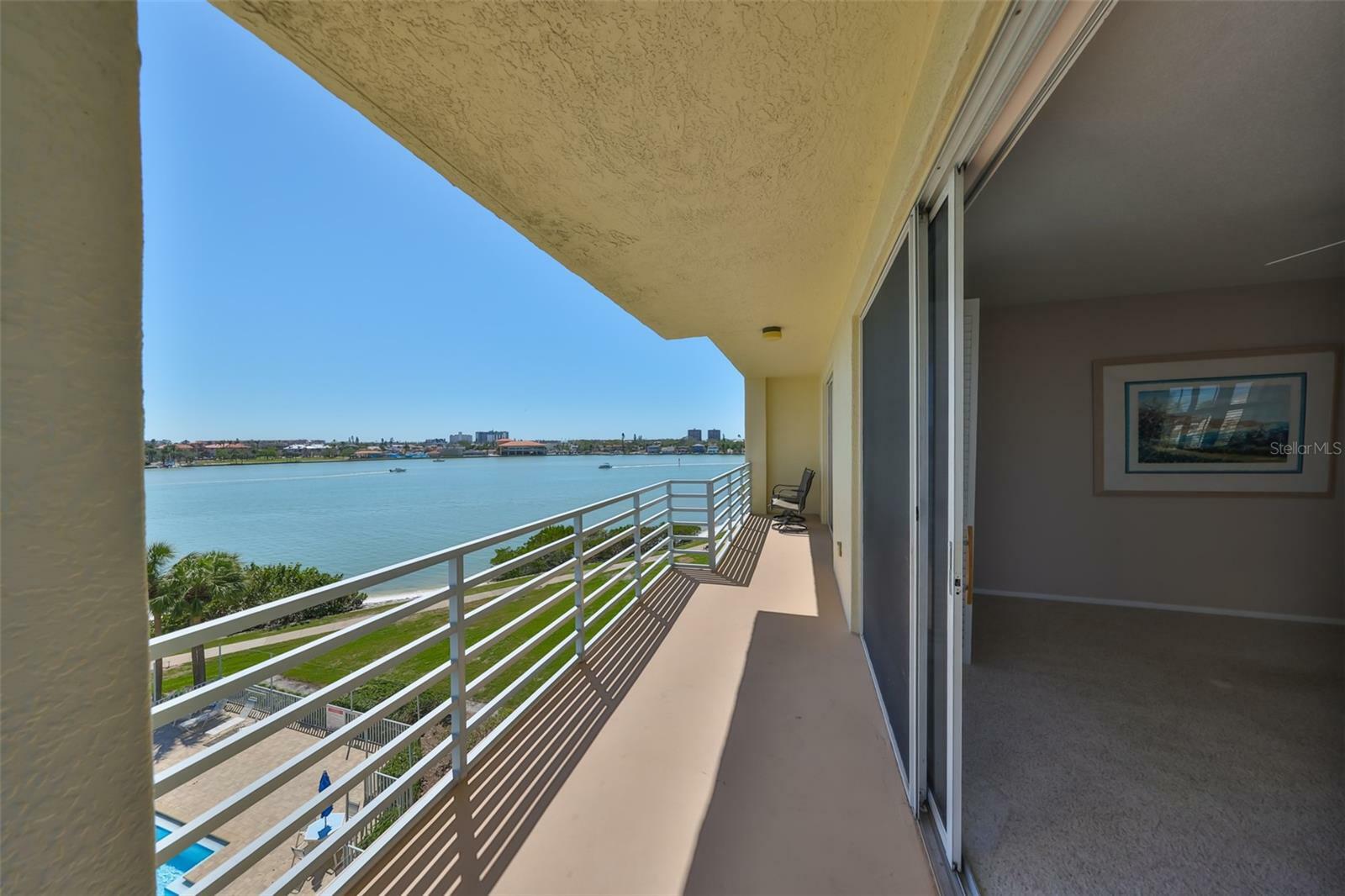 Property Photo: 7882 Sailboat Key Boulevard S 401 FL 33707