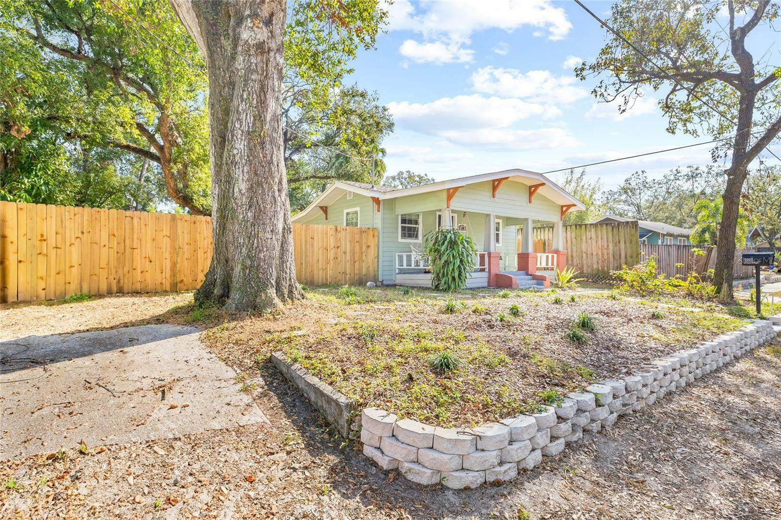 Property Photo: 5105 N 11th Street FL 33603