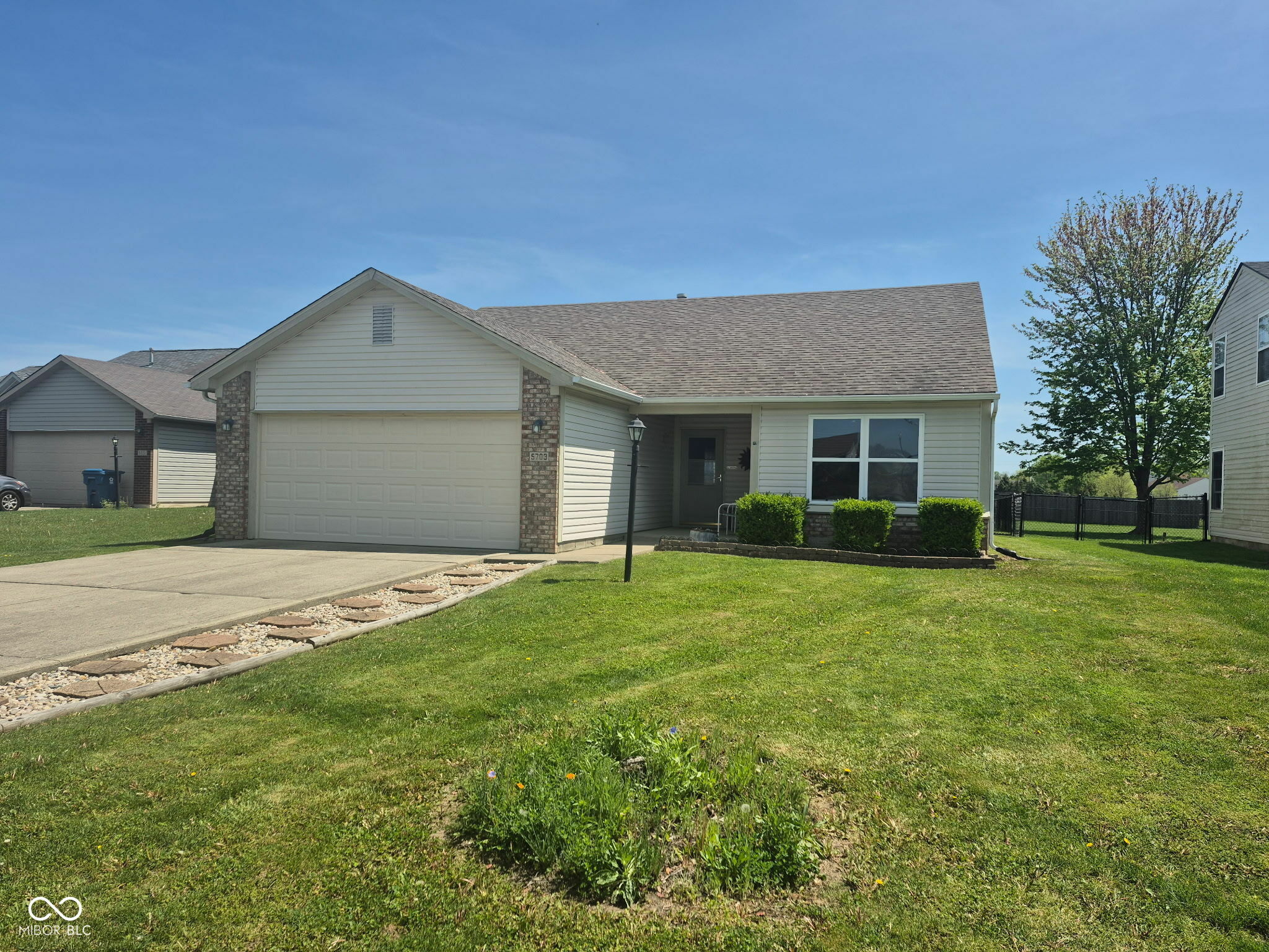 5703 Wood Hollow Drive  Indianapolis IN 46239 photo