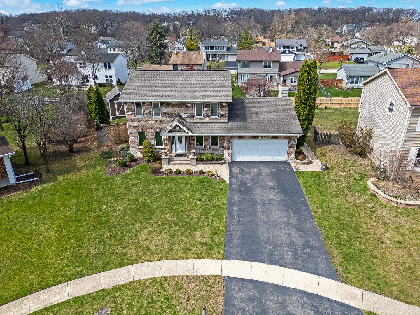 Property Photo: 308 Oakbrook Court IL 60103
