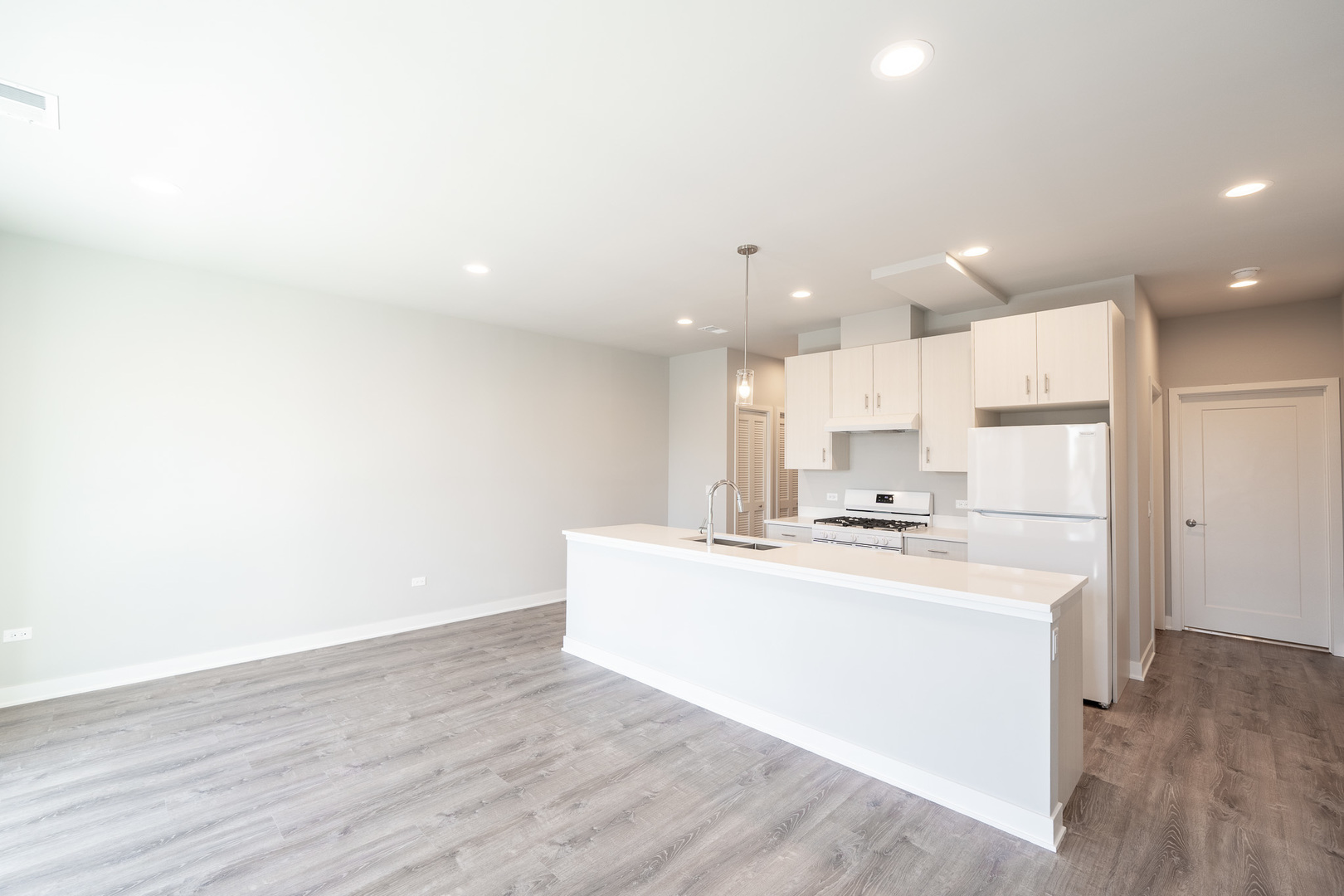 Property Photo: 3188 S Archer Avenue 301 IL 60608