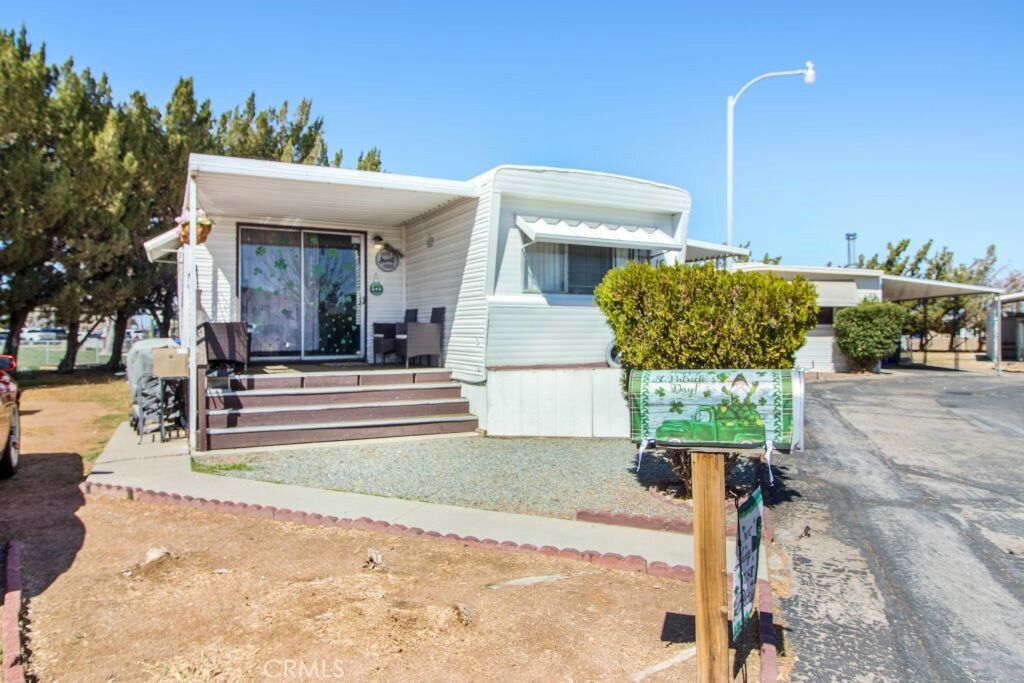 Property Photo: 21922 Ottawa 16 CA 92308