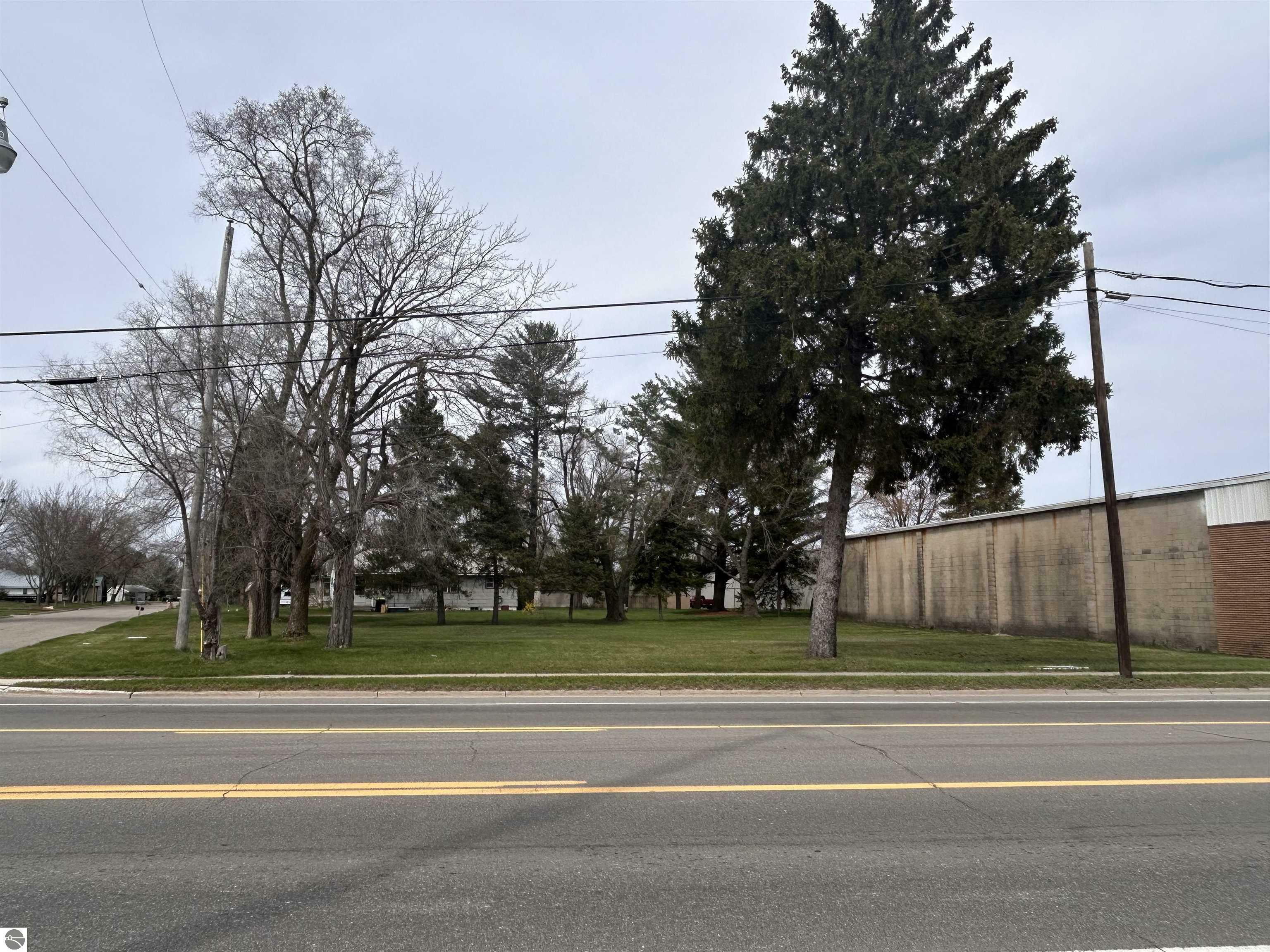 Property Photo: 434 W 5th Street MI 48617