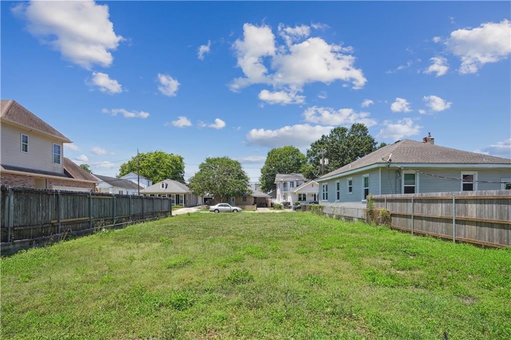 Property Photo: 245 Aris Avenue LA 70005
