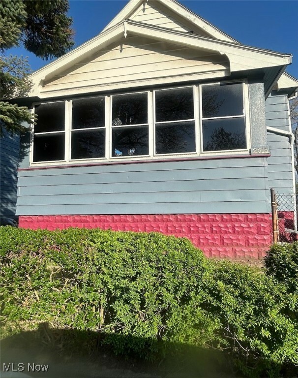 Property Photo: 2515 E 109th Street OH 44104
