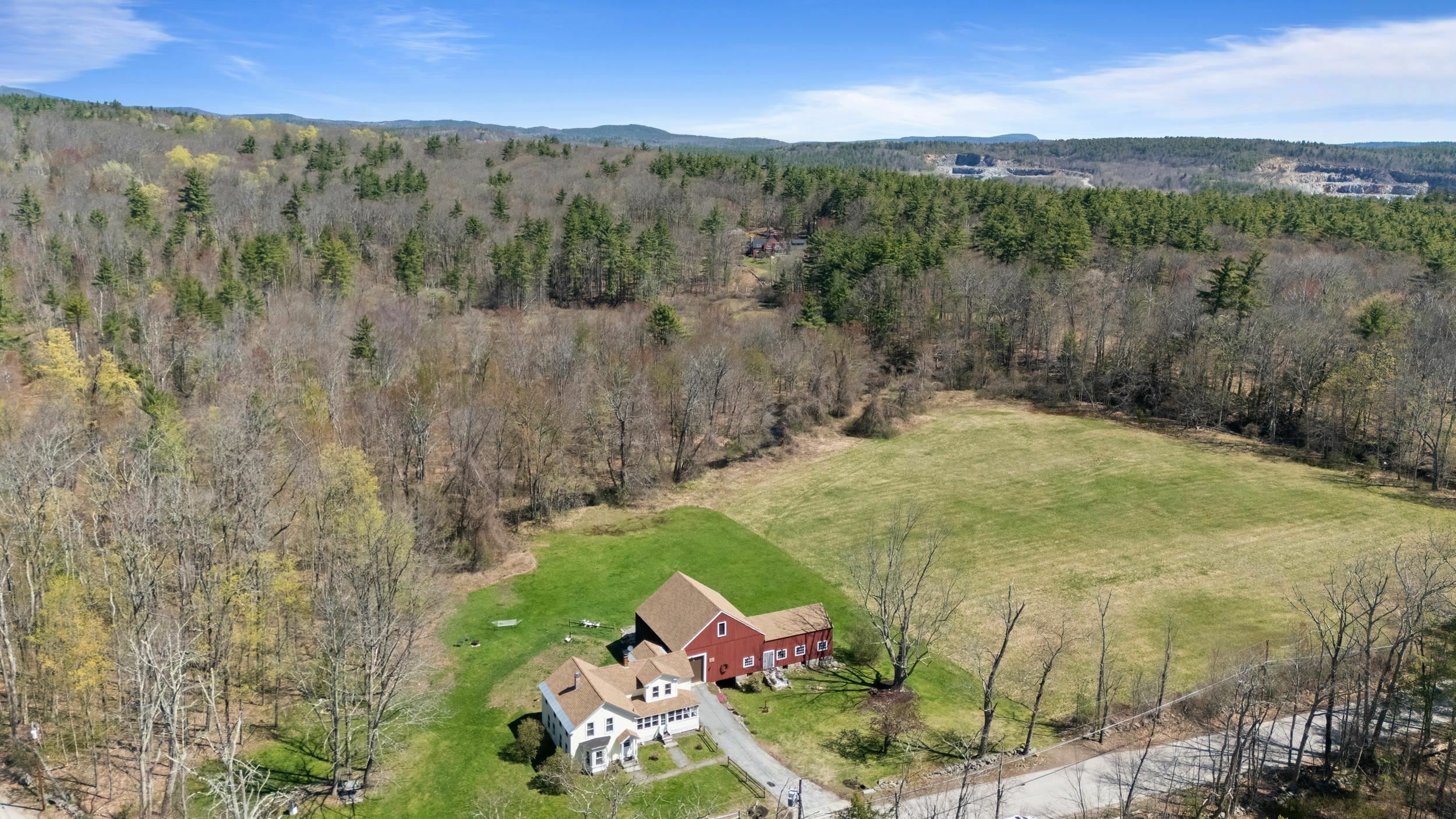 Property Photo: 265 Burton Highway NH 03086