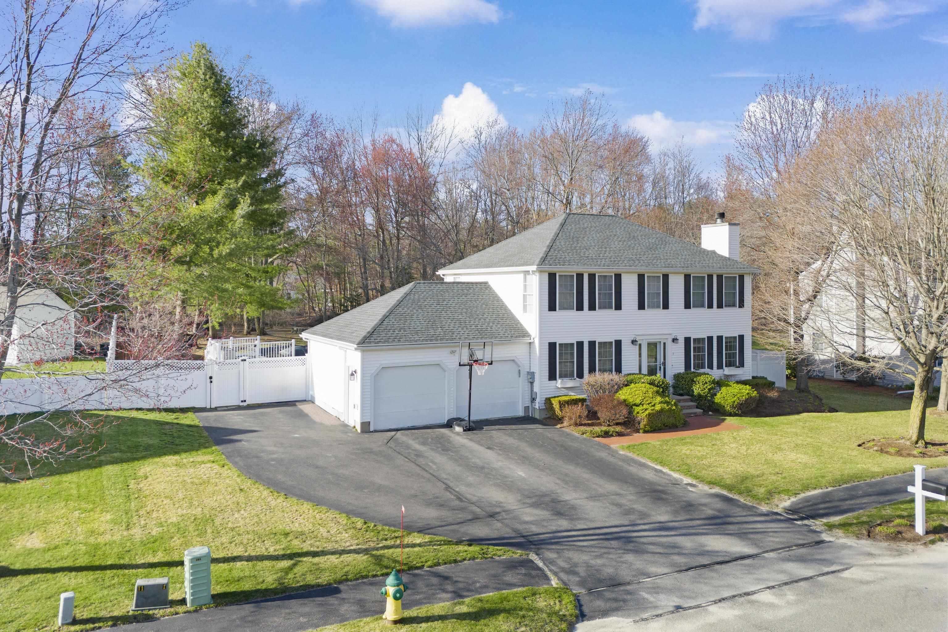 Property Photo: 7 Sousa Boulevard NH 03051