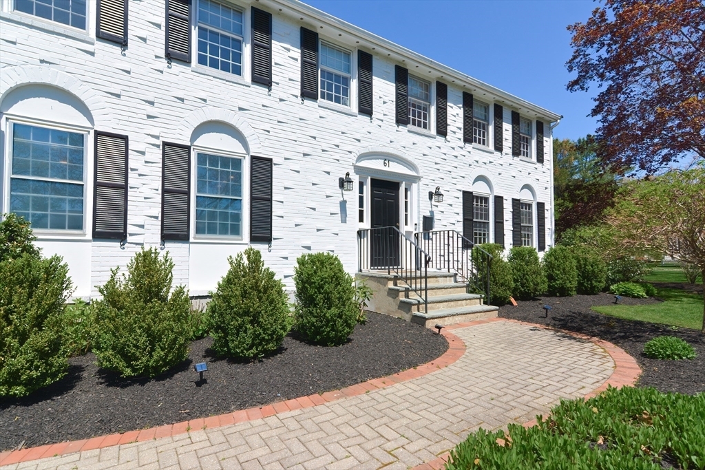 Property Photo: 61 Eisenhower Cir MA 02482